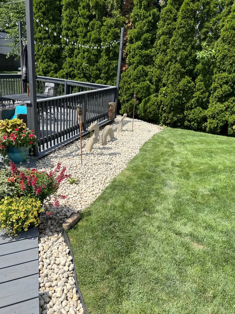 Trusted yard cleanup service in Burr Ridge, IL by Brothers Landscaping