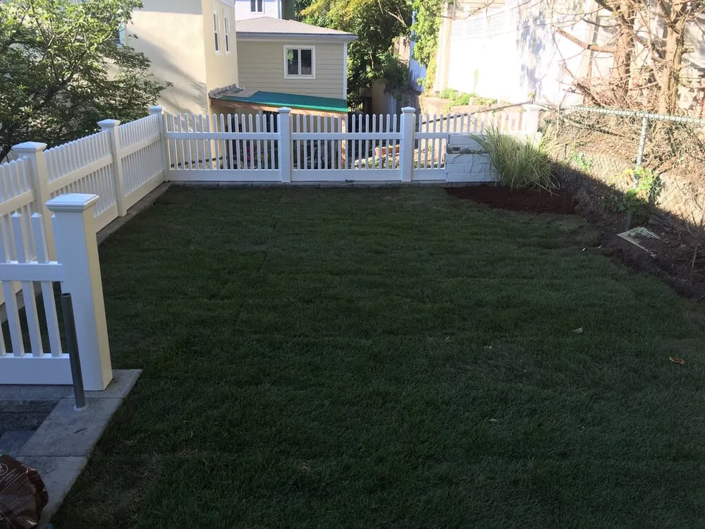 Custom lawn care service in Yonkers, NY - Brothers landscaping