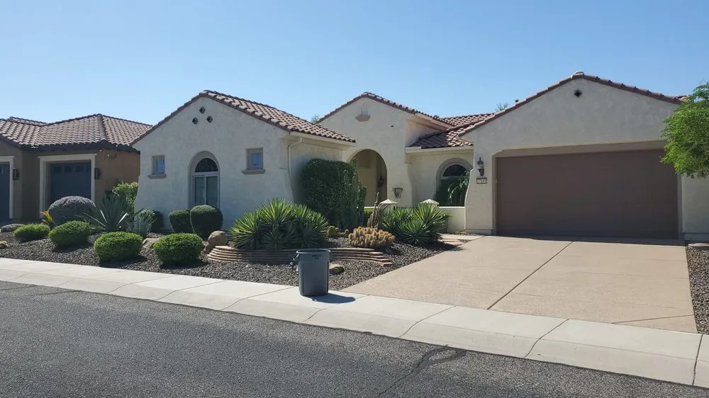 Expert yard maintenance experts serving El Mirage, AZ - Brothers Lanscape