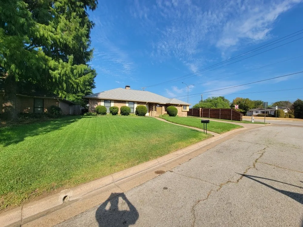 Local outdoor landscaping experts serving Arlington, TX - Brothers Lawn Care