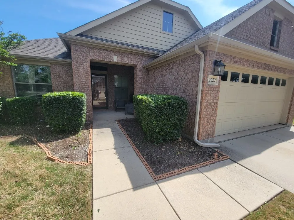 Top-rated yard maintenance in Arlington, TX - Brothers Lawn Care