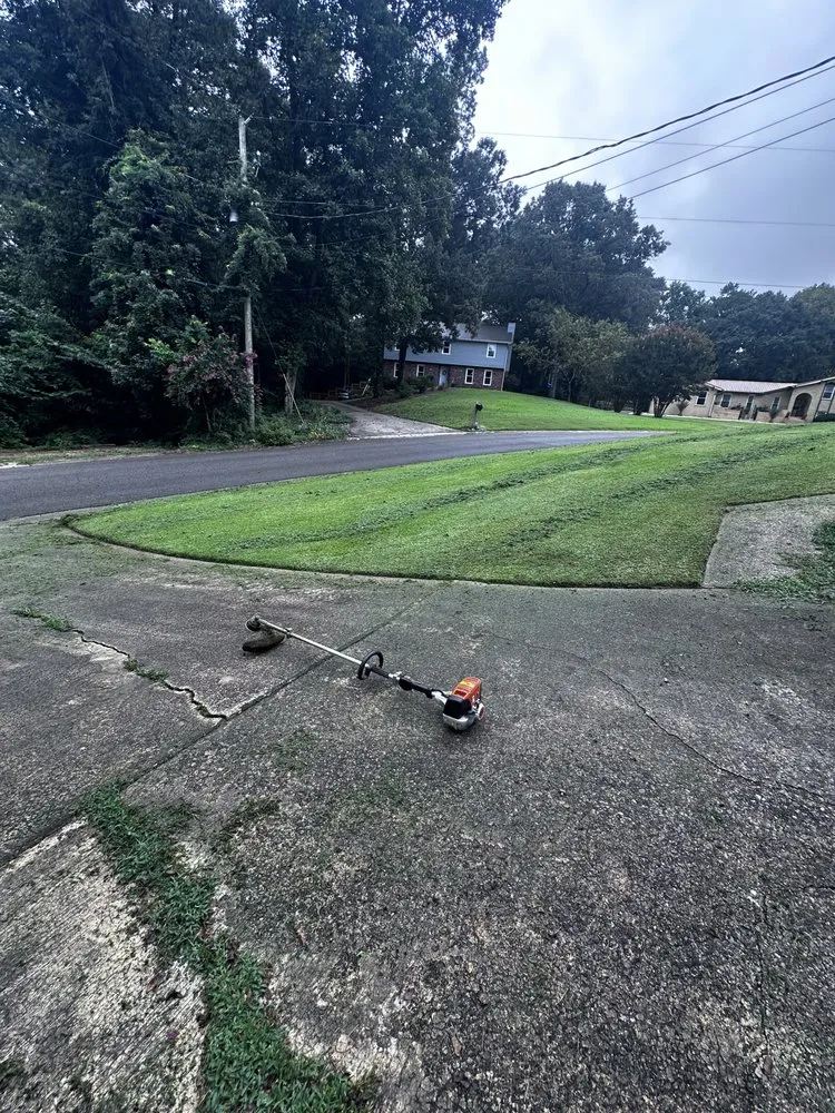 Affordable lawn care service experts serving Helena, AL - Brothers Lawn Care