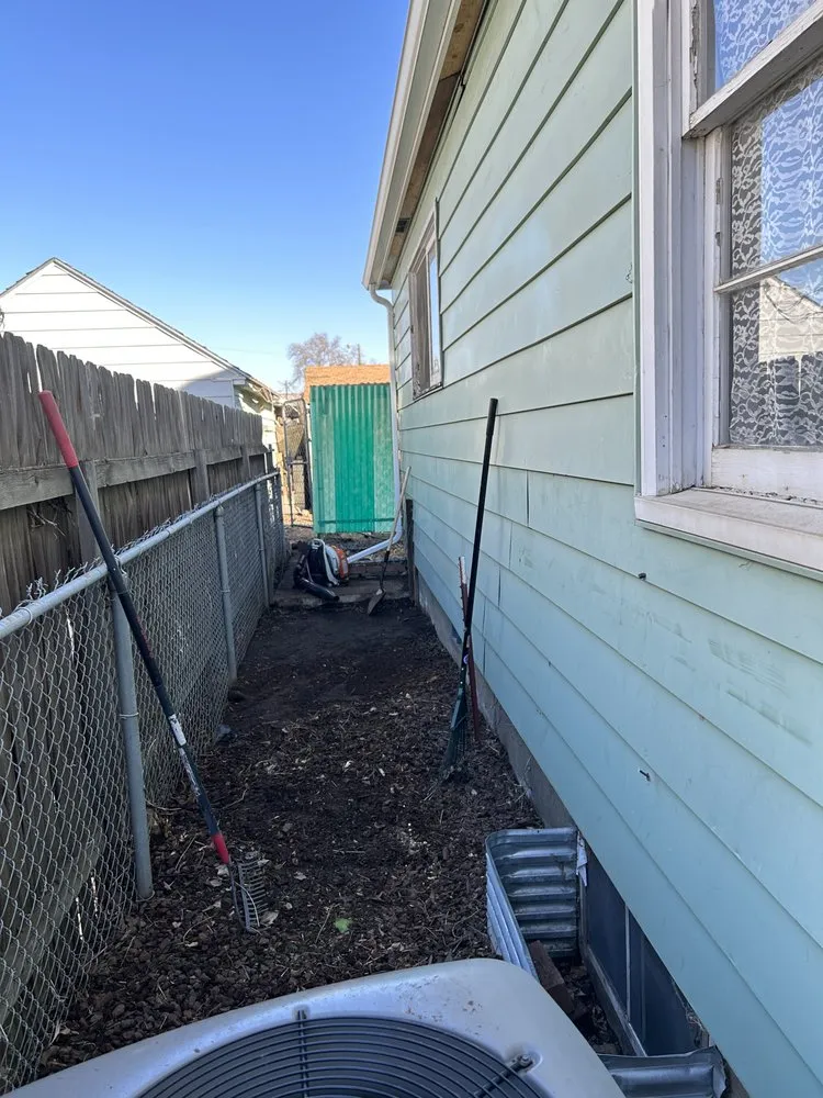 Custom outdoor landscaping in Kennewick, WA by Brothers Lawn care