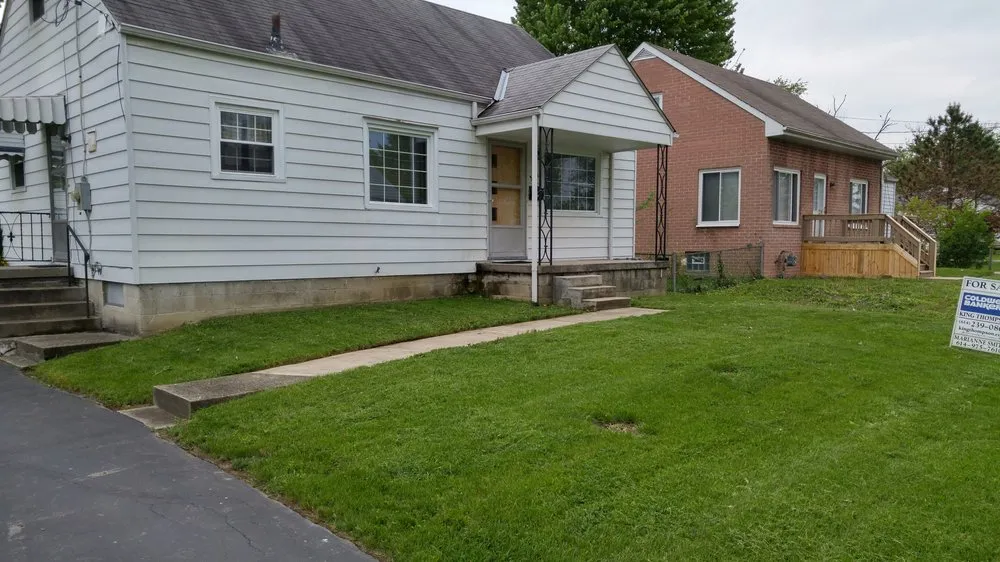 Custom yard maintenance in Columbus, OH by Brothers Lawn Care Services