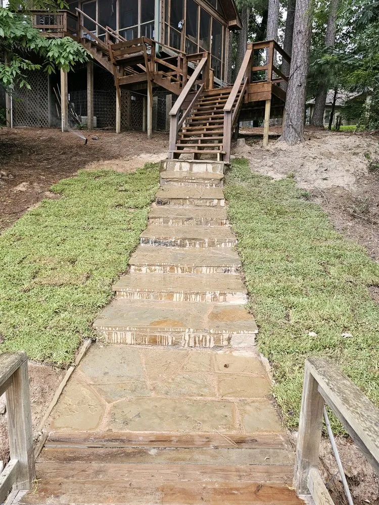 Trusted yard cleanup service for beautiful yards across Jacksonville, TX - Brother's Lawn Service