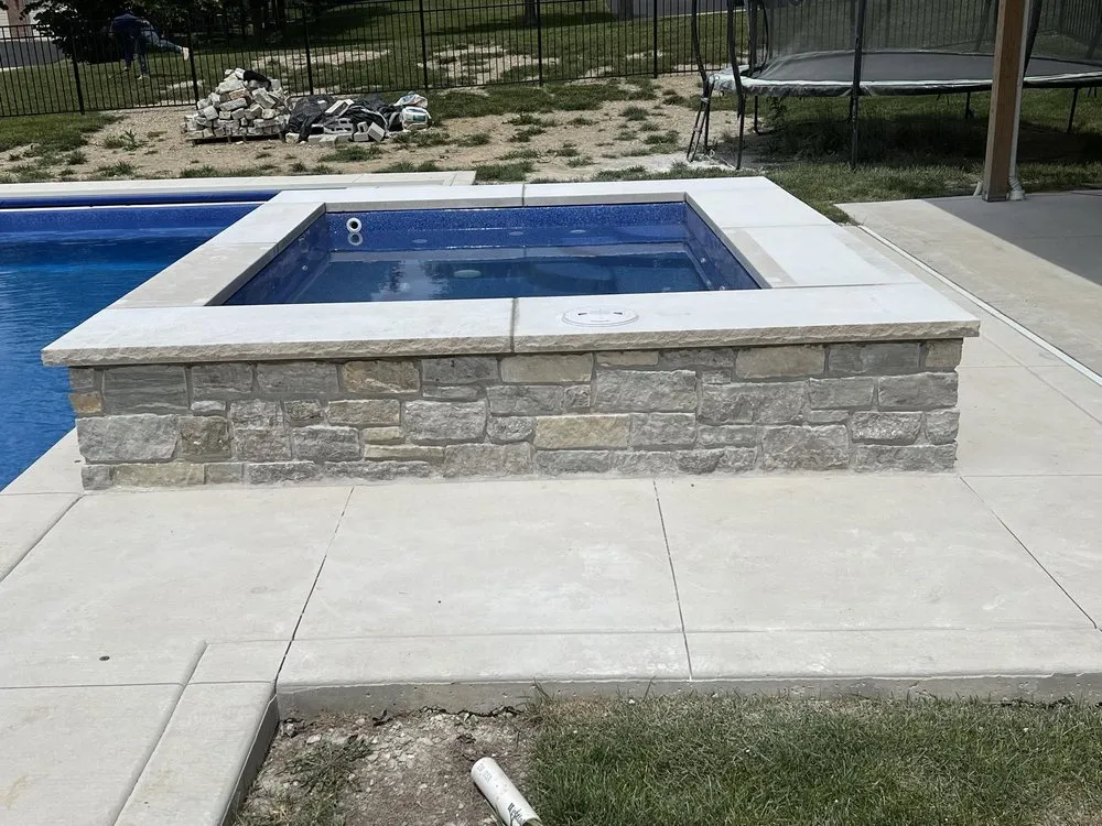 Trusted yard cleanup service experts serving Sycamore, IL - Brothers Masonry & Landscaping