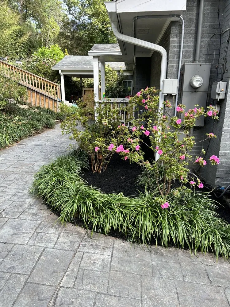 Reliable garden landscaping with custom design across Asheville, NC - Brothers Multiservice