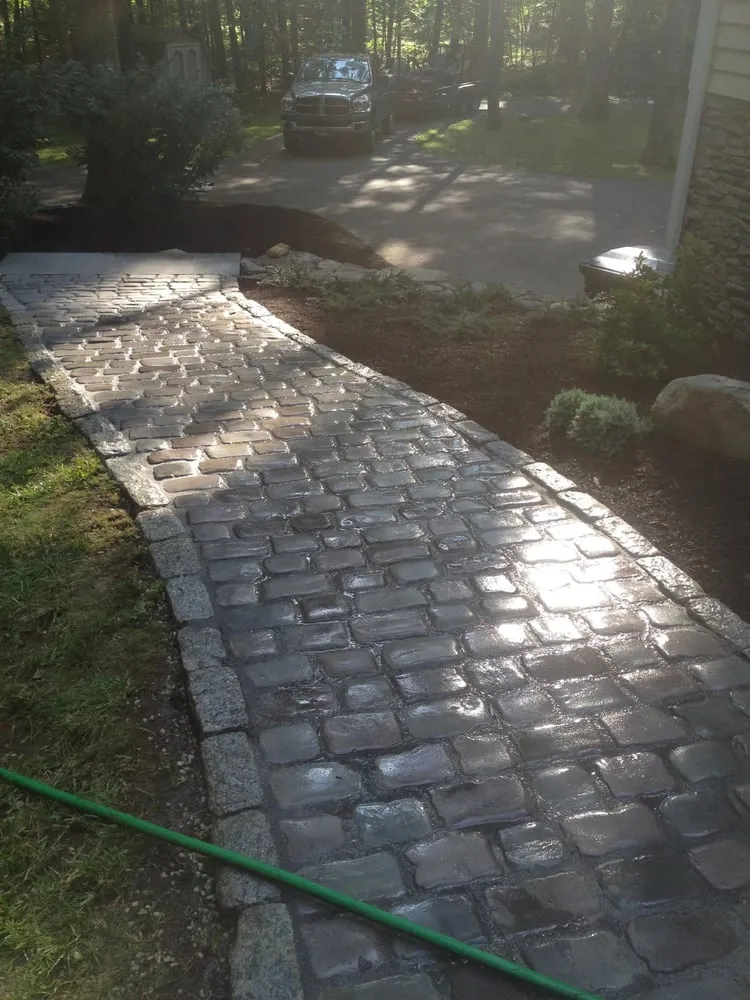 Trusted garden landscaping in Brookfield, CT by Brothers Outdoor Services