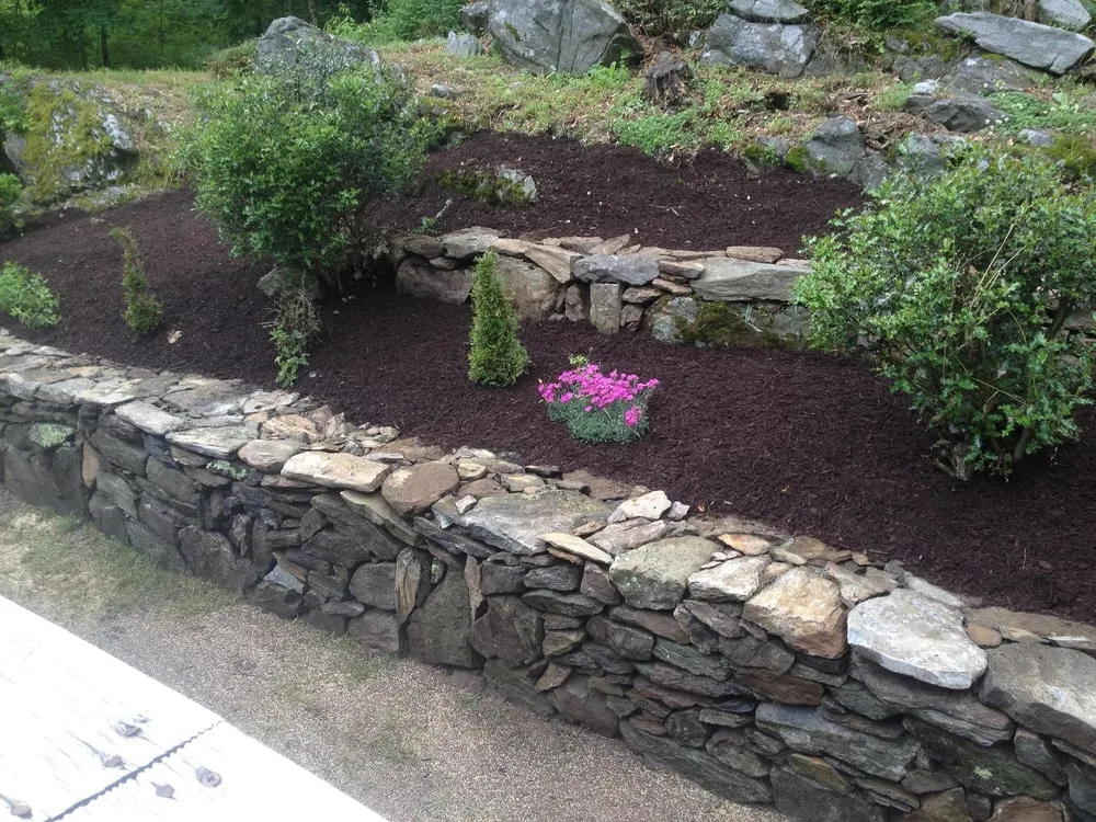 Professional yard cleanup service experts serving Brookfield, CT - Brothers Outdoor Services