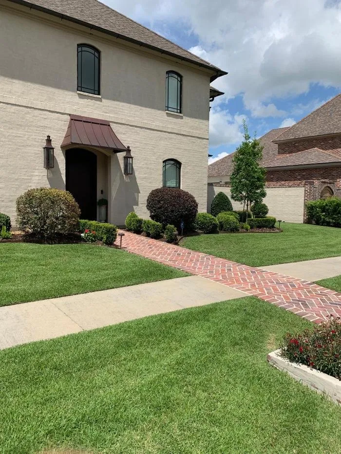 Custom landscape installation in Youngsville, LA - Brothers Services