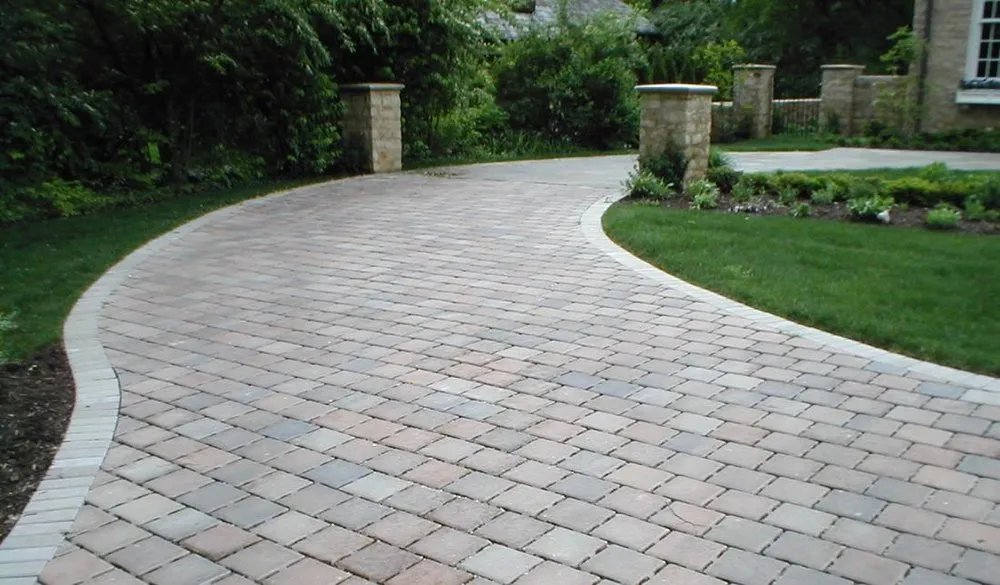 Expert outdoor landscaping experts serving Glen Burnie, MD - Brothers Stone & Landscaping