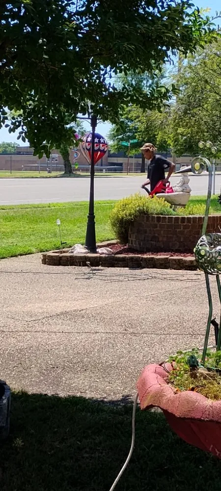 Custom residential landscaping in Richmond, VA - Brothers To Lean On