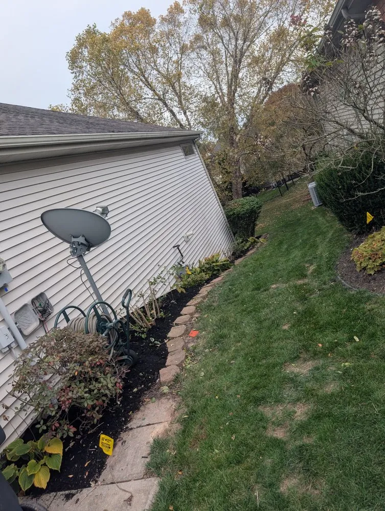 Reliable yard maintenance in Columbus, IN - Browder Landscaping & Tree Services