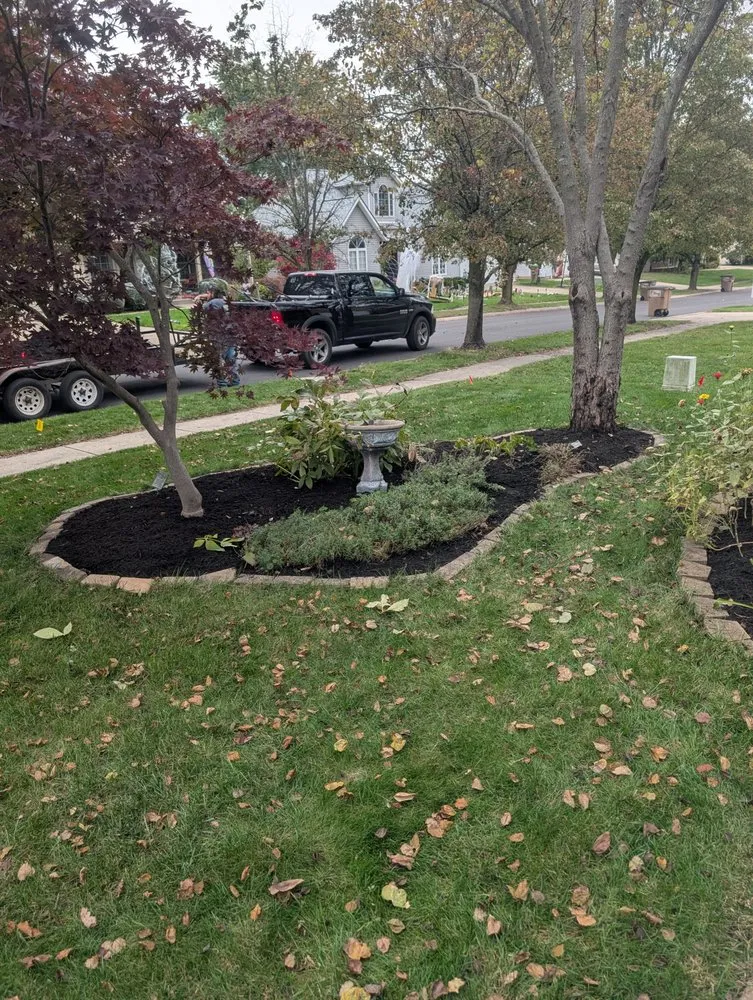 Custom garden landscaping in Columbus, IN - Browder Landscaping & Tree Services