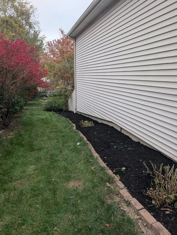 Reliable yard maintenance in Columbus, IN by Browder Landscaping & Tree Services