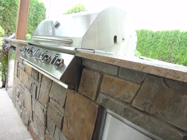 Expert lawn mowing service experts serving Oregon City, OR - Brown Bros Masonry