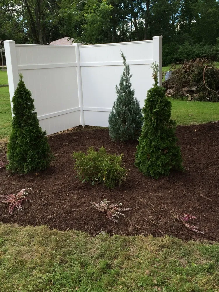Reliable lawn mowing service experts serving Richmond Hts, OH - Brown Landscaping