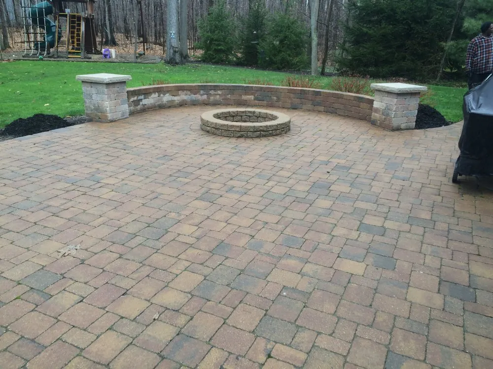 Custom outdoor landscaping experts serving Richmond Hts, OH - Brown Landscaping
