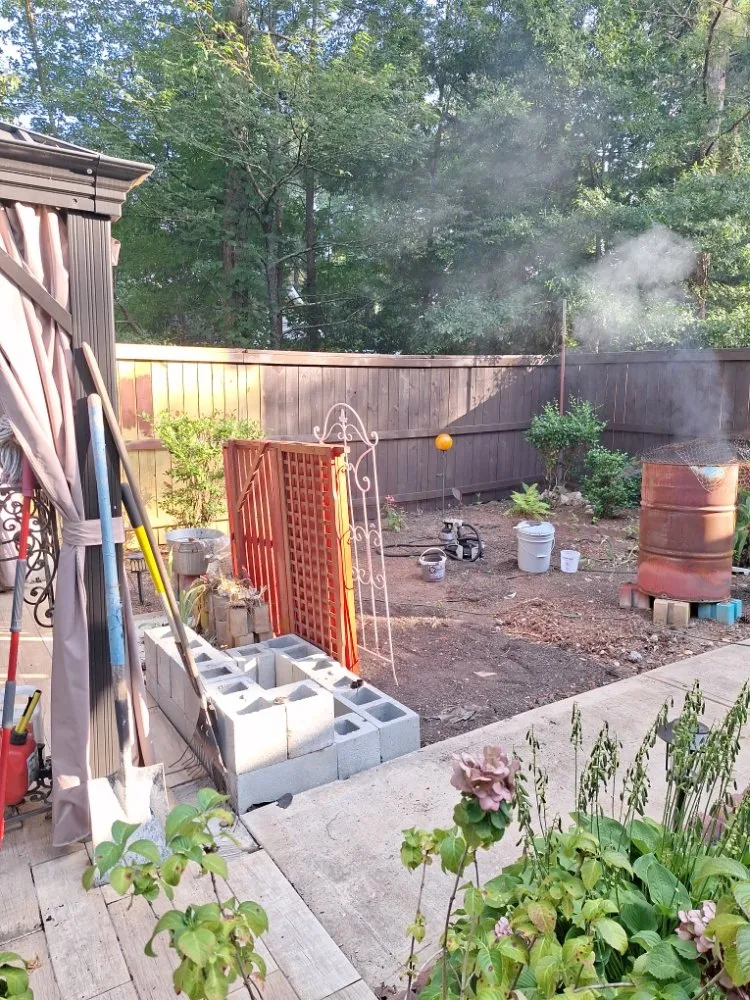 Affordable lawn care service in Lithonia, GA - Browne Hands Misilaneous Jobs