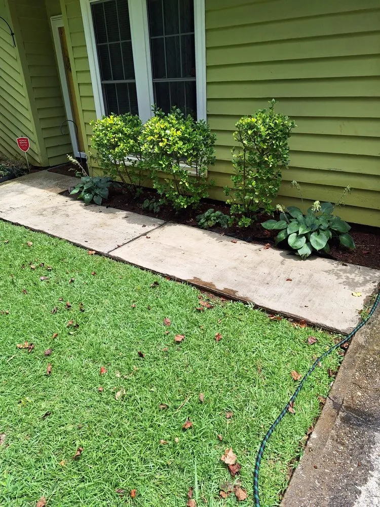 Reliable residential landscaping in Lithonia, GA by Browne Hands Misilaneous Jobs
