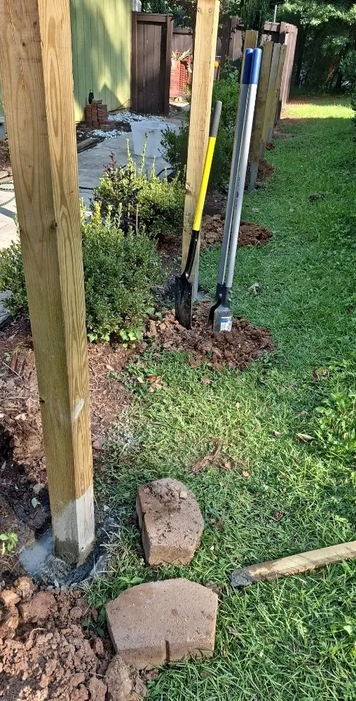 Reliable landscape design for homes in Lithonia, GA by Browne Hands Misilaneous Jobs