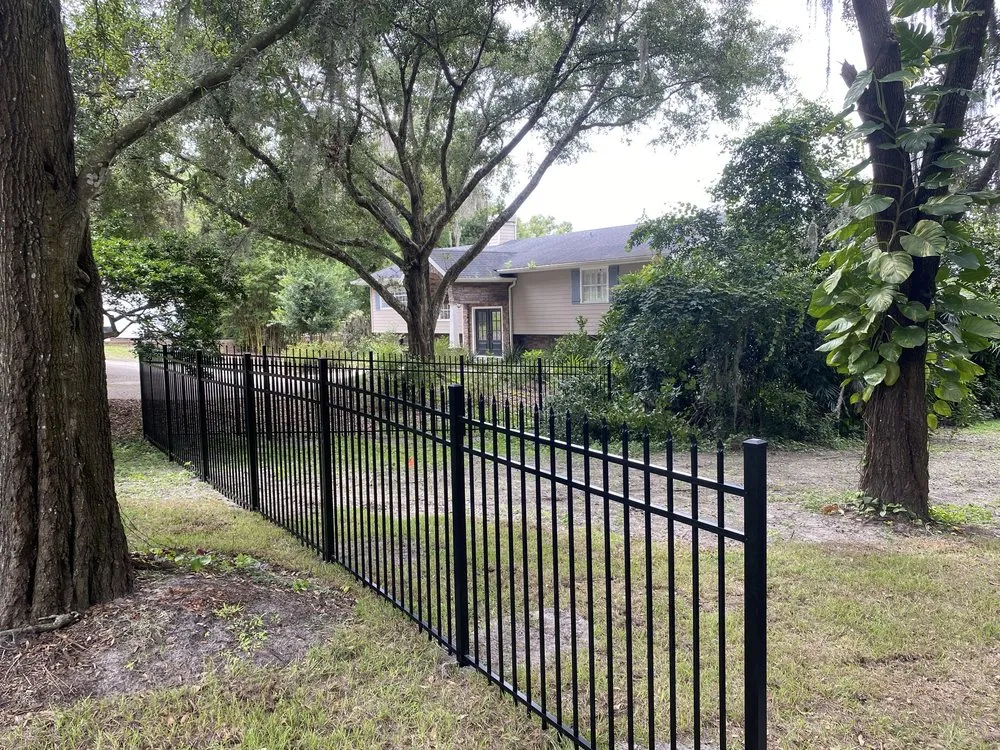 Professional garden landscaping experts serving Fruitland Park, FL - Browne's Yard Creations