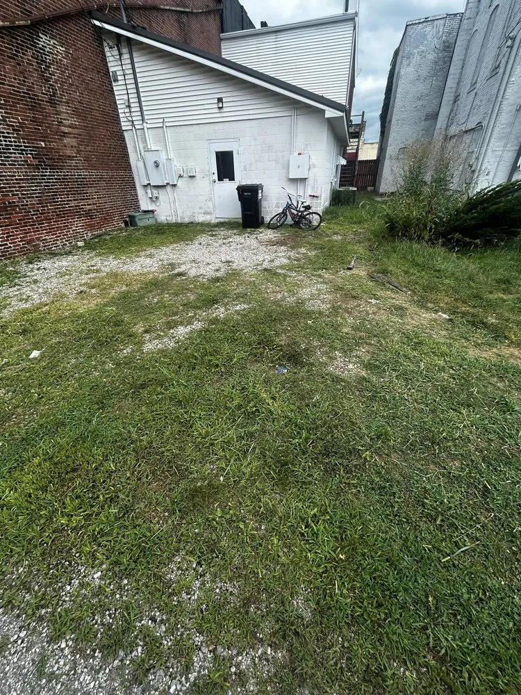 Top-rated lawn mowing service in Ladoga, IN by Browning Lawn Services