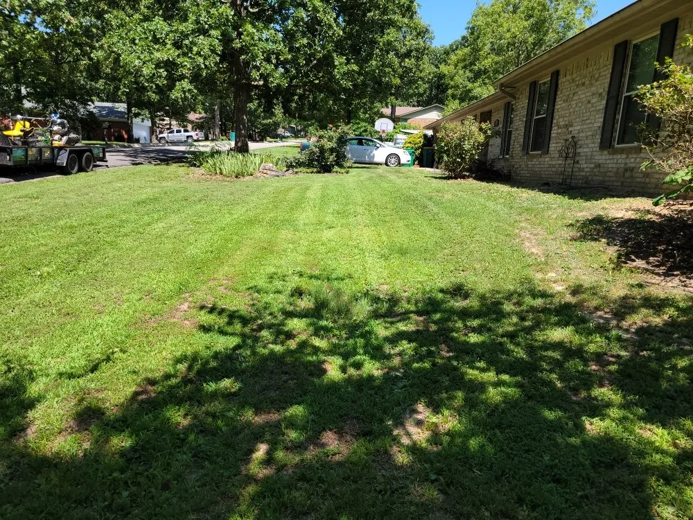 Top-rated garden landscaping in Paris, AR by Brown's Affordable Lawn & Landscaping