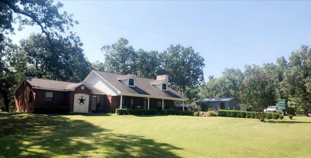 Reliable lawn mowing service in Palestine, TX - Brown's Construction & Lawn Care Services