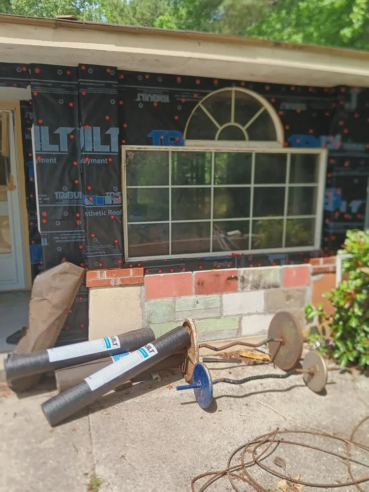 Expert lawn care service experts serving Charleston, SC - Brown's Handyman Landscaping & Brickmason