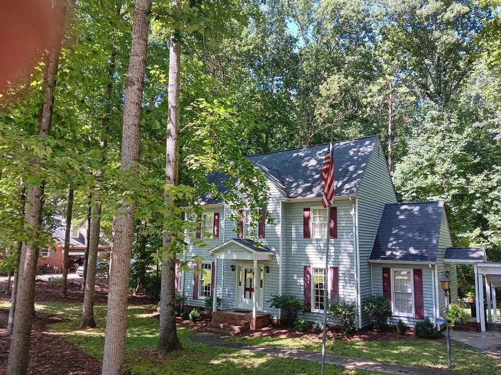 Affordable garden landscaping for beautiful yards across Dallas, NC - Brown's Landscaping