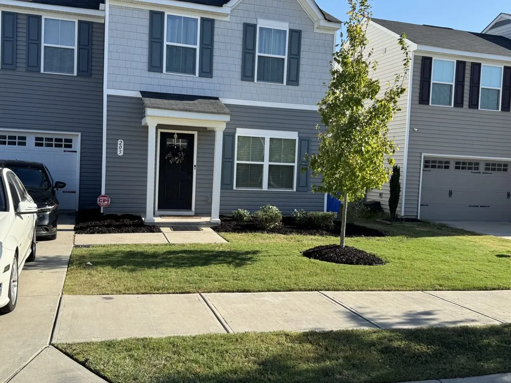 Professional lawn mowing service experts serving Columbia, SC - Browns Lawn Care And Landscaping