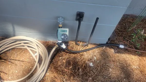 Brown,s Lawns & Landscaping Logo