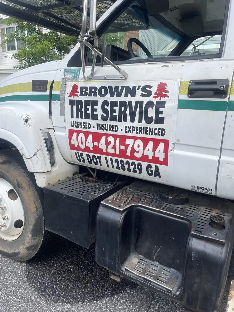 Reliable lawn care service experts serving Decatur, GA - Brown's Tree and Lawn Service