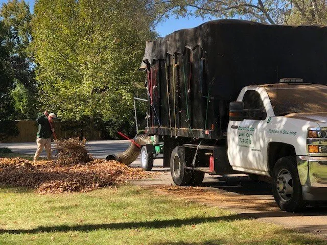 Expert lawn mowing service near you in Louisville, KY by Brownsboro Lawn Care