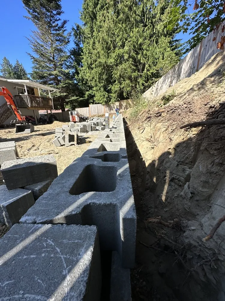 Affordable outdoor landscaping experts serving Stanwood, WA - Brownstone L&H