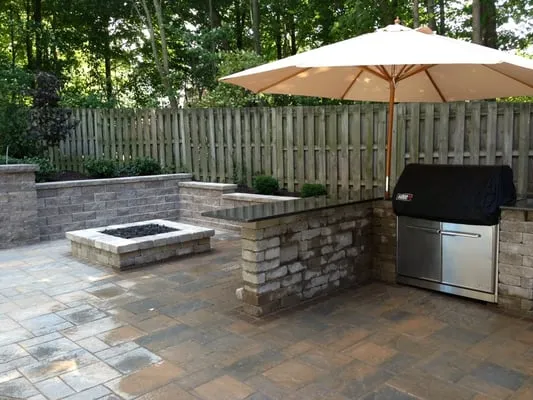 B.R.'s Landscape Construction