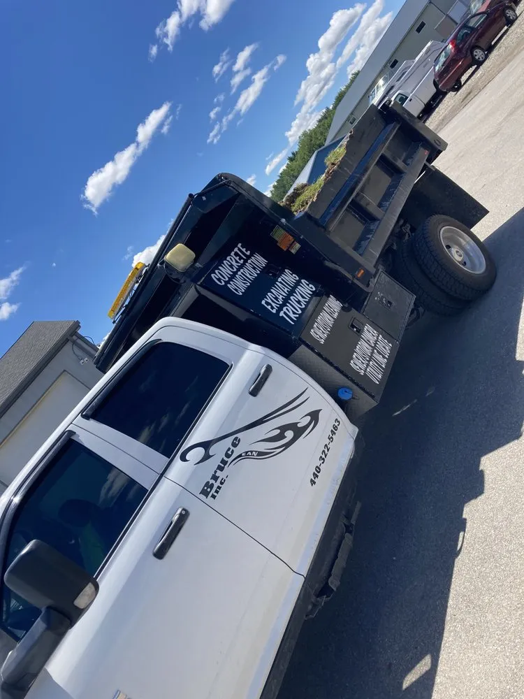 Professional yard maintenance for beautiful yards across Elyria, OH - Bruce