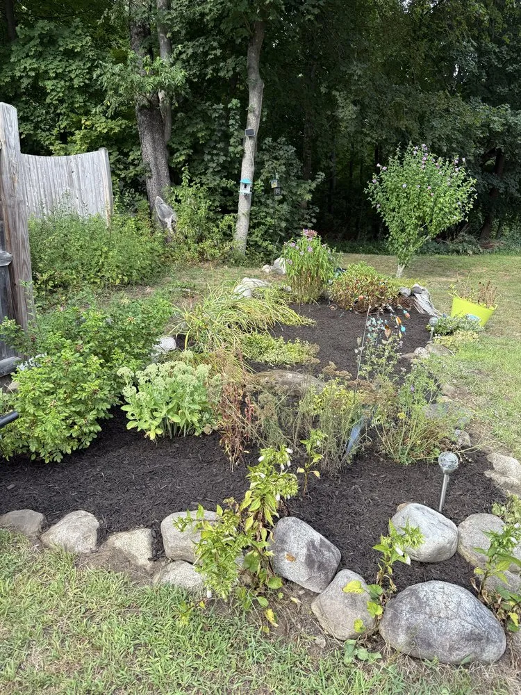 Top-rated yard maintenance in Hinsdale, NH - Bruces Property Services