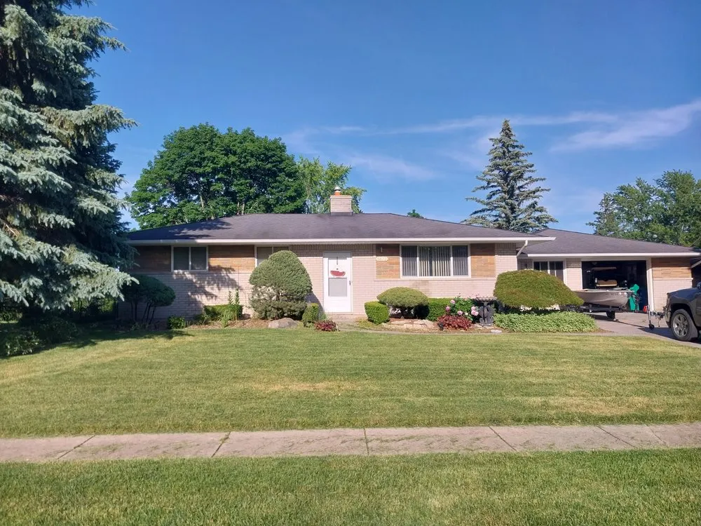 Professional landscaping services experts serving Waterford Township, MI - Brumm Handy Man Services