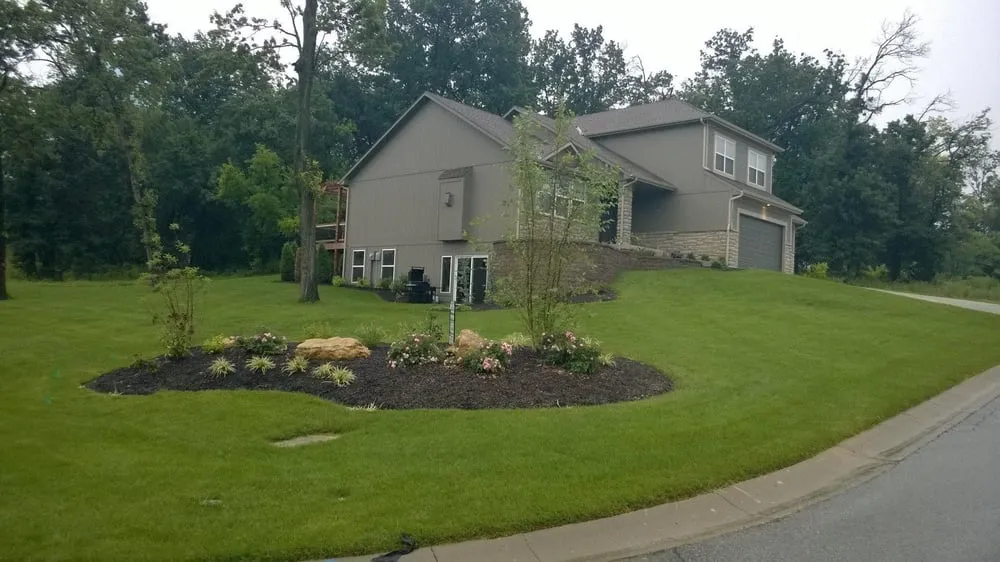 Affordable outdoor landscaping experts serving Blue Springs, MO - Brummel Lawn and Landscape
