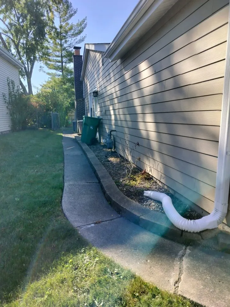 Top-rated lawn mowing service experts serving Round Lake Beach, IL - Brunos Landscaping