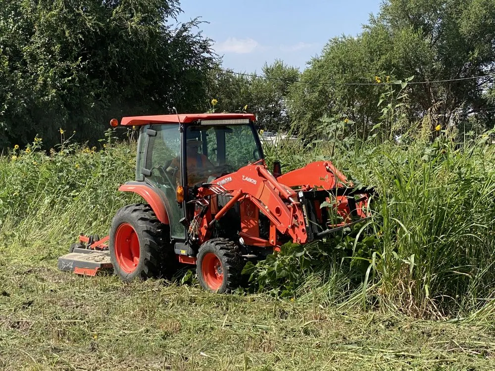 Professional landscaping services experts serving Midland, TX - Brush Hog Tractor Services