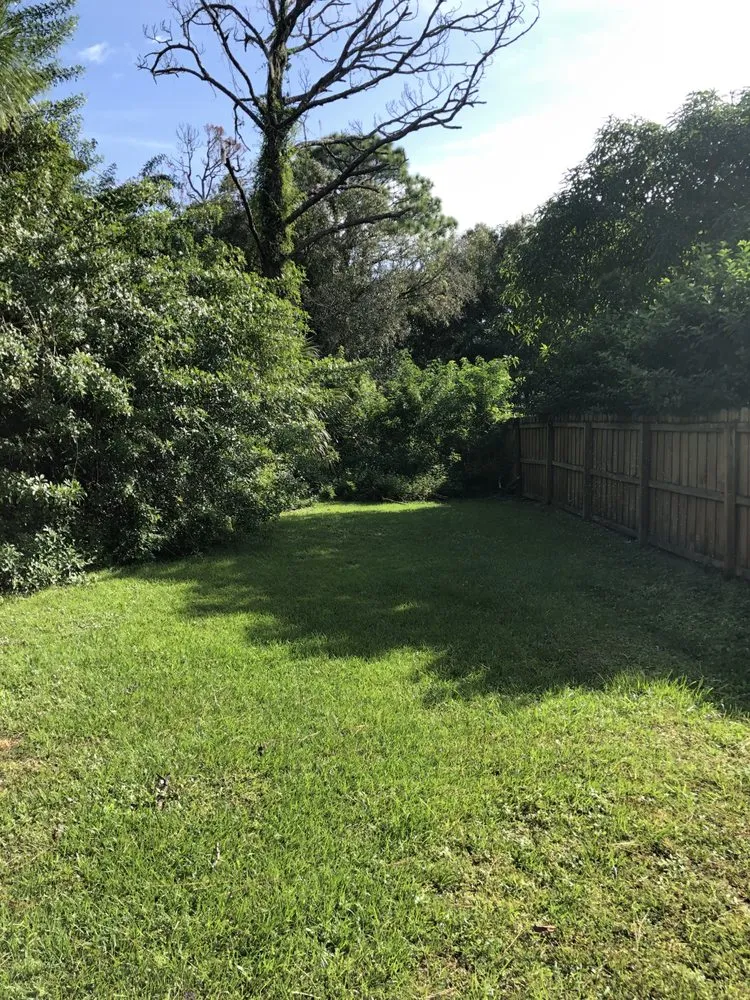 Professional garden landscaping in Palm Bay, FL - Brushmasters of Brevard