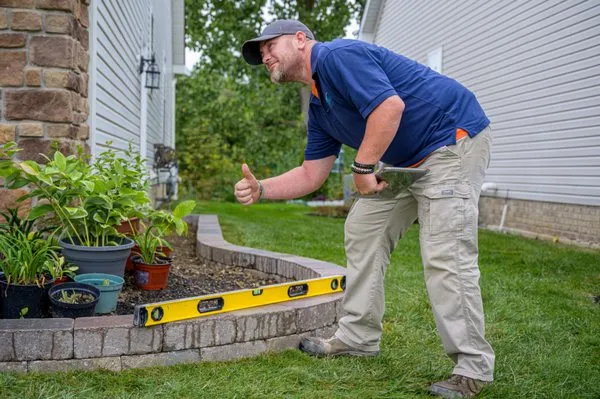 BruZiv Landscaping Logo