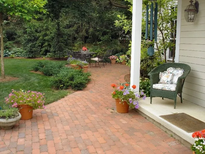 Local outdoor landscaping experts serving Columbus, OH - Bryan Taynor Landscape Design