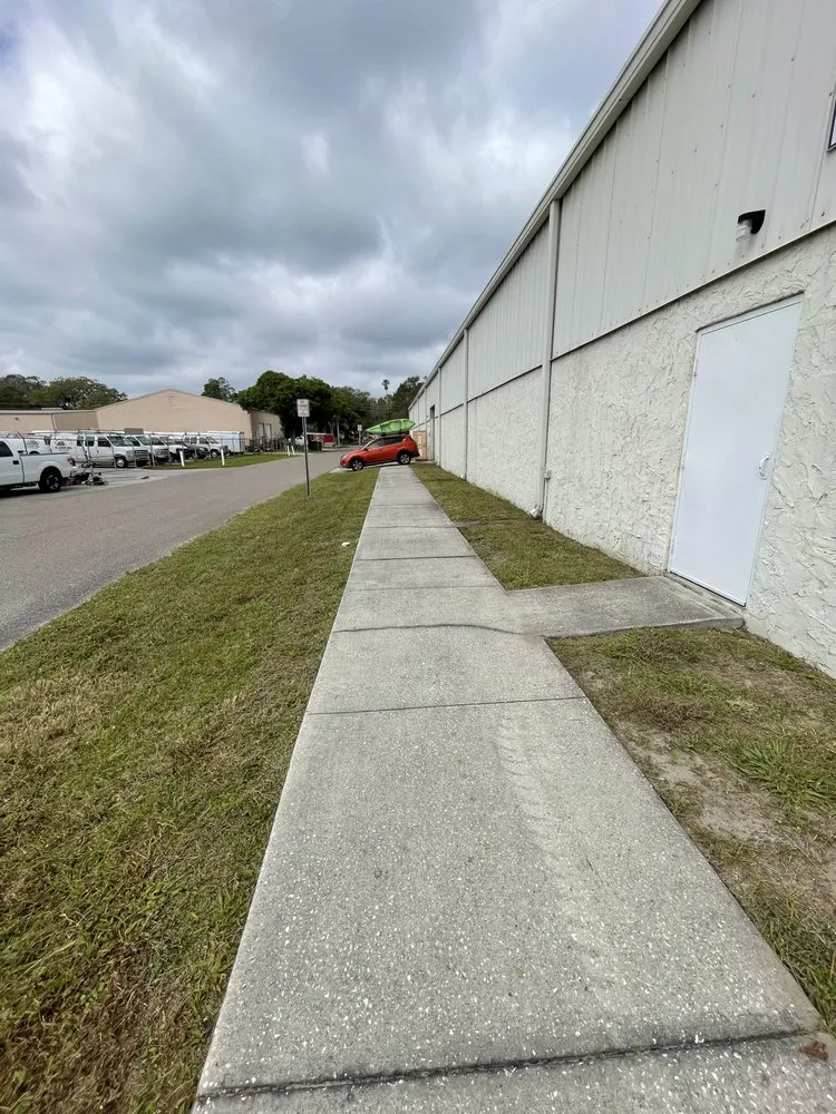 Trusted landscaping services in Saint Petersburg, FL - Bryan’s Lawn Care