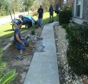 Reliable yard cleanup service for beautiful yards across Pensacola, FL - Bryan's Lawn Maintenance
