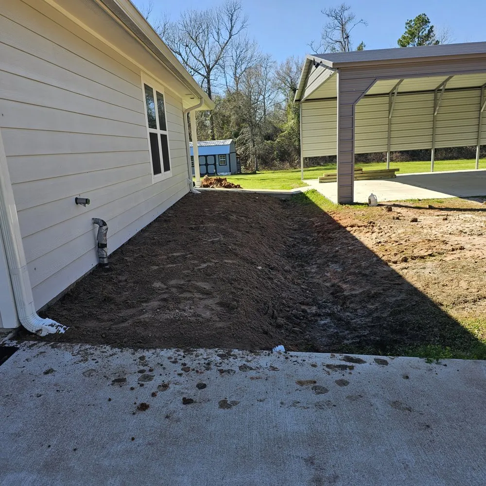 Local yard cleanup service experts serving Huntsville, TX - Bryant land services