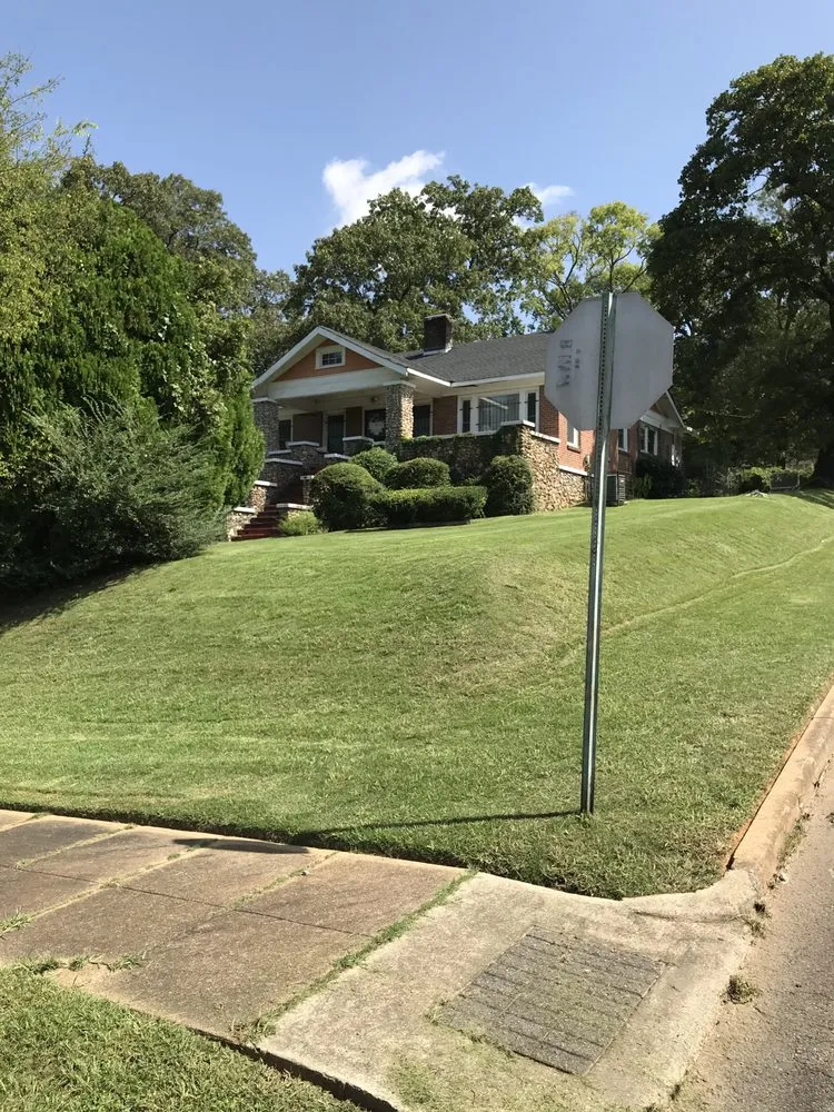 Affordable lawn care service with custom design across Birmingham, AL - Bryant Lawn Service